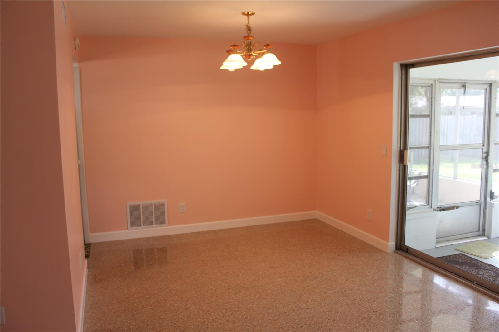 2025 PINE RIDGE DR, CLEARWATER, FL, 33763