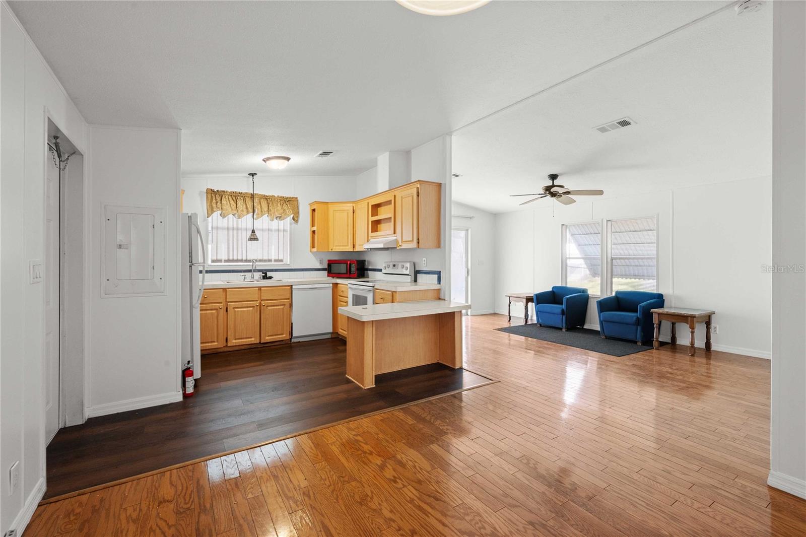 3210 HICKORY DR, WESLEY CHAPEL, FL, 33543