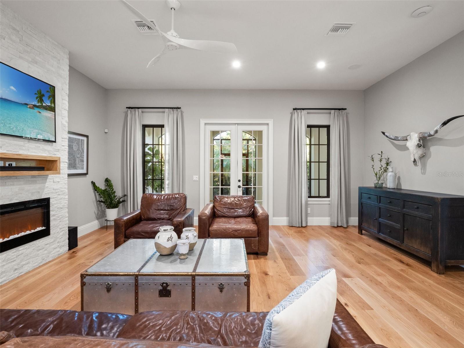 9849 COVENT GARDEN DR, ORLANDO, FL, 32827