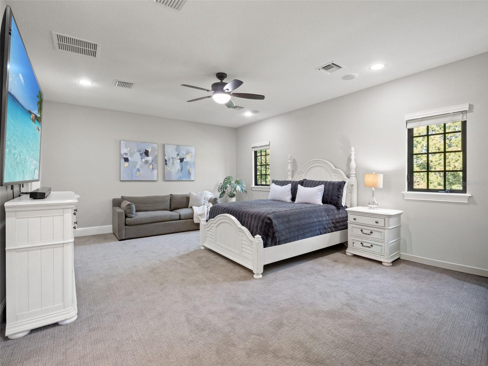 9849 COVENT GARDEN DR, ORLANDO, FL, 32827