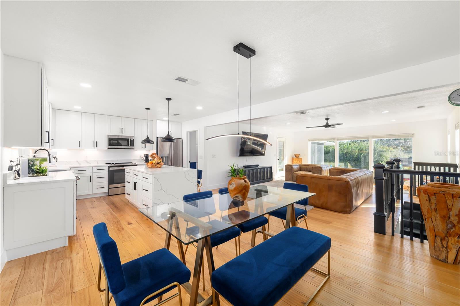 1930 HILLTOP DR, MOUNT DORA, FL, 32757