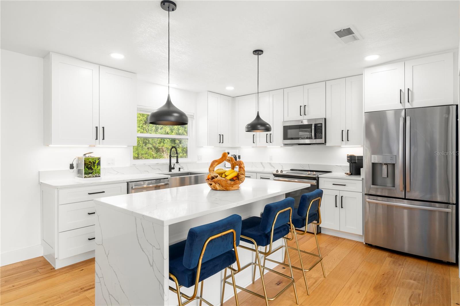 1930 HILLTOP DR, MOUNT DORA, FL, 32757