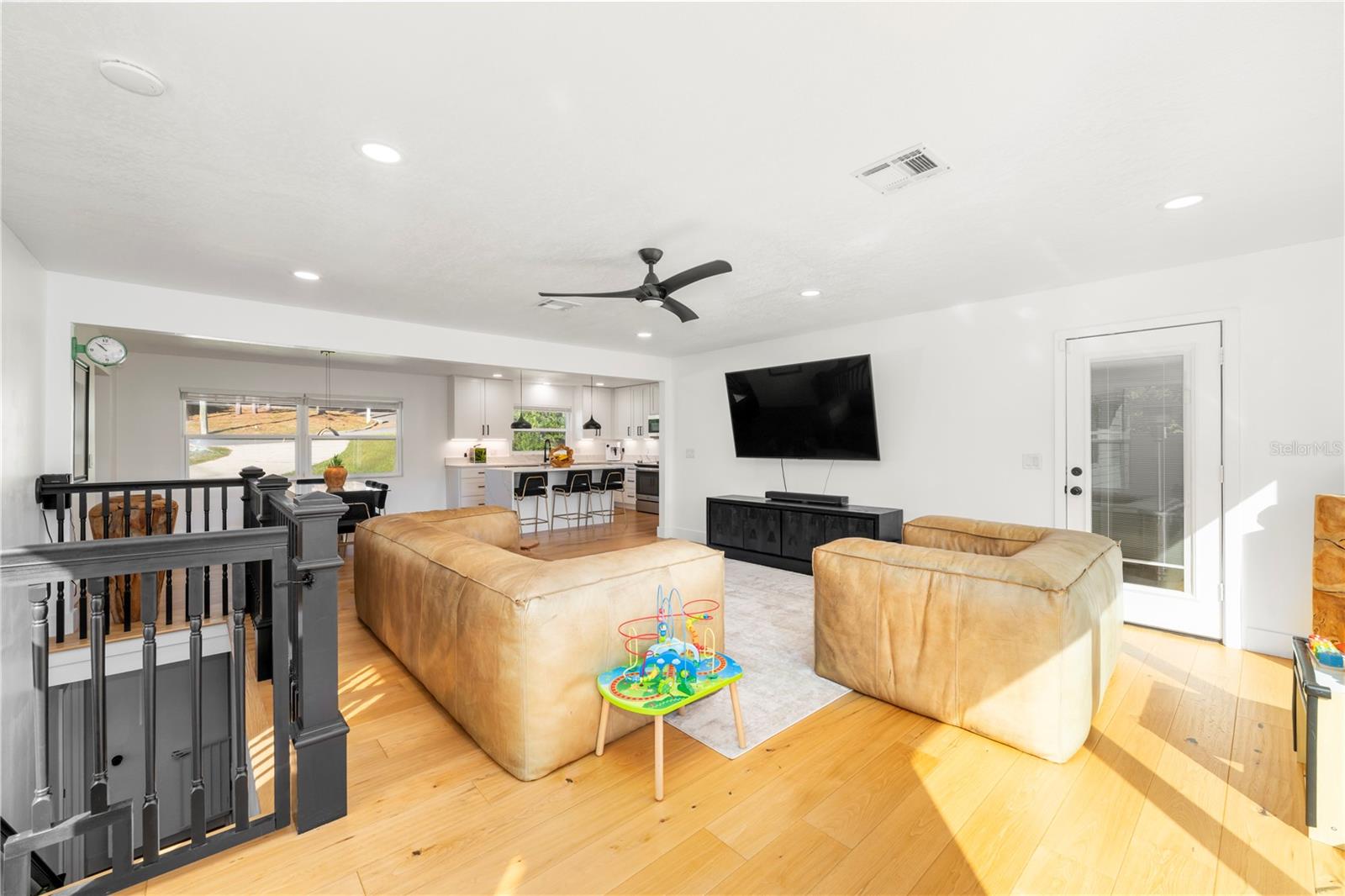1930 HILLTOP DR, MOUNT DORA, FL, 32757