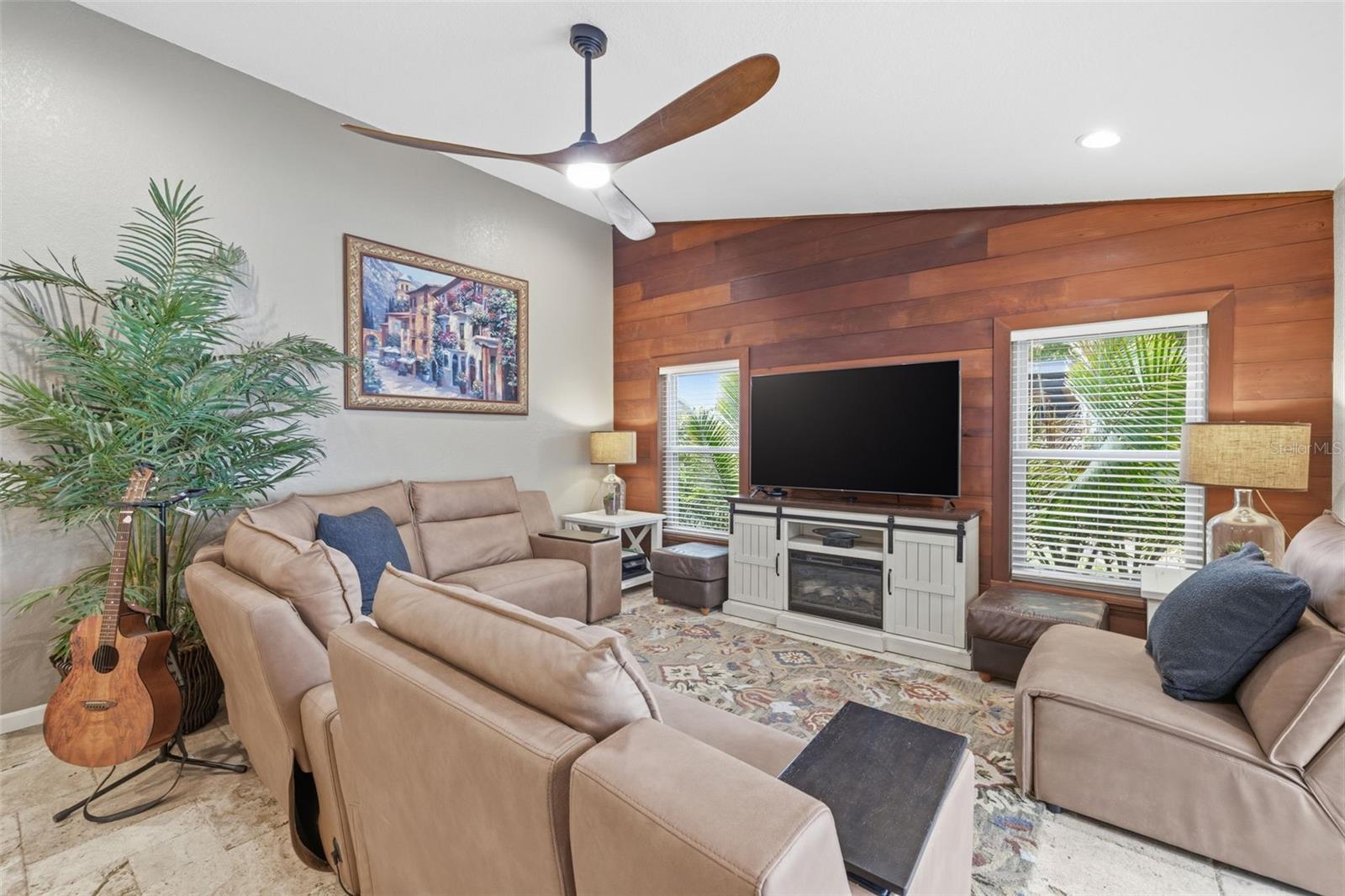 10424 TARA DR, RIVERVIEW, FL, 33578