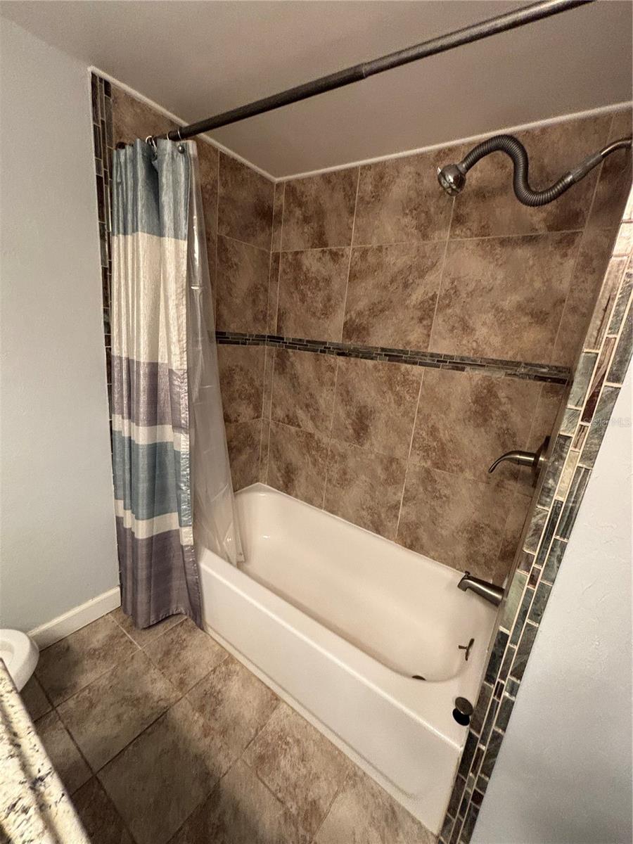 1008 ESTREMADURA DR, BRADENTON, FL, 34209