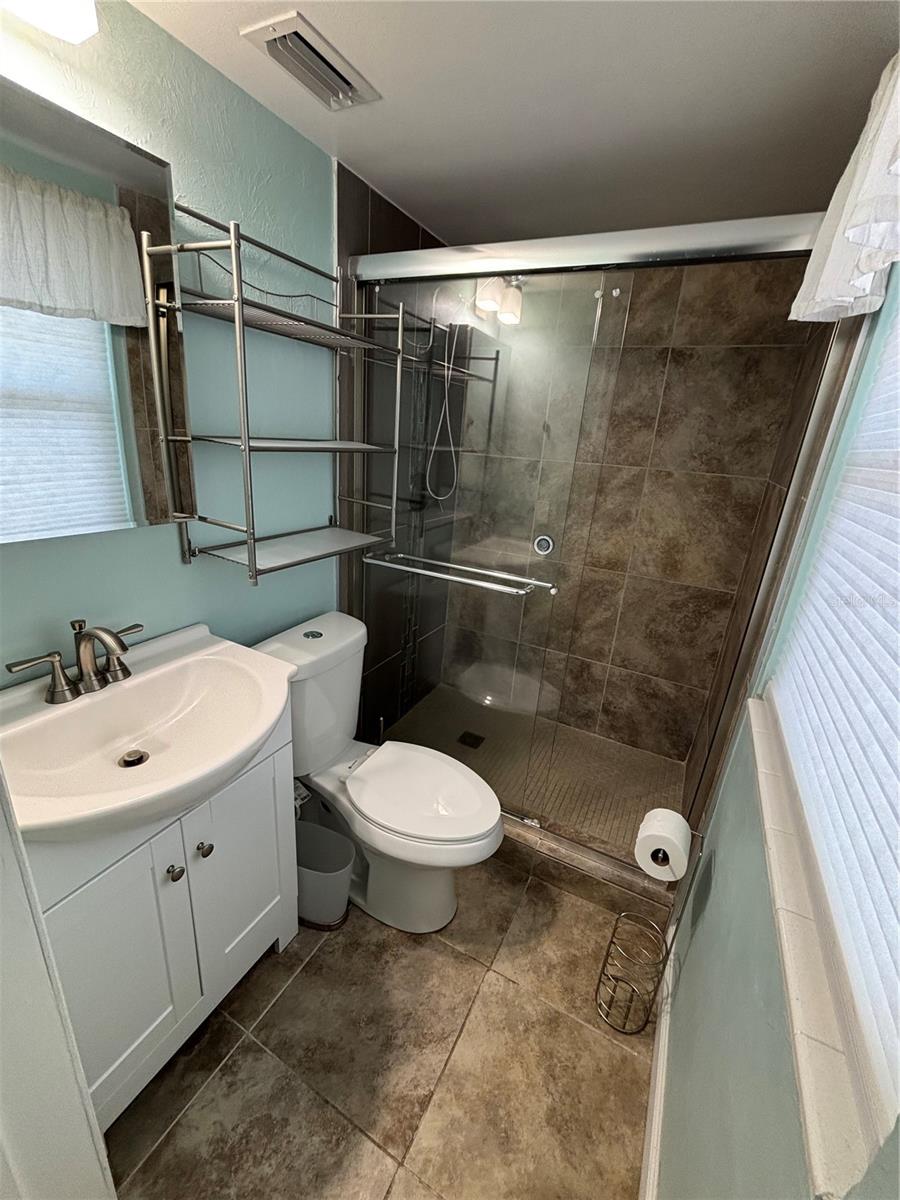 1008 ESTREMADURA DR, BRADENTON, FL, 34209