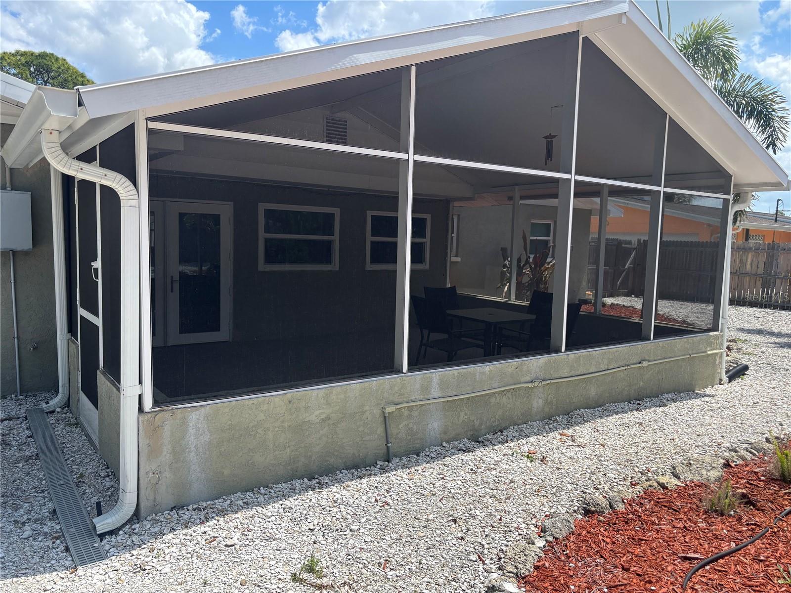 1008 ESTREMADURA DR, BRADENTON, FL, 34209