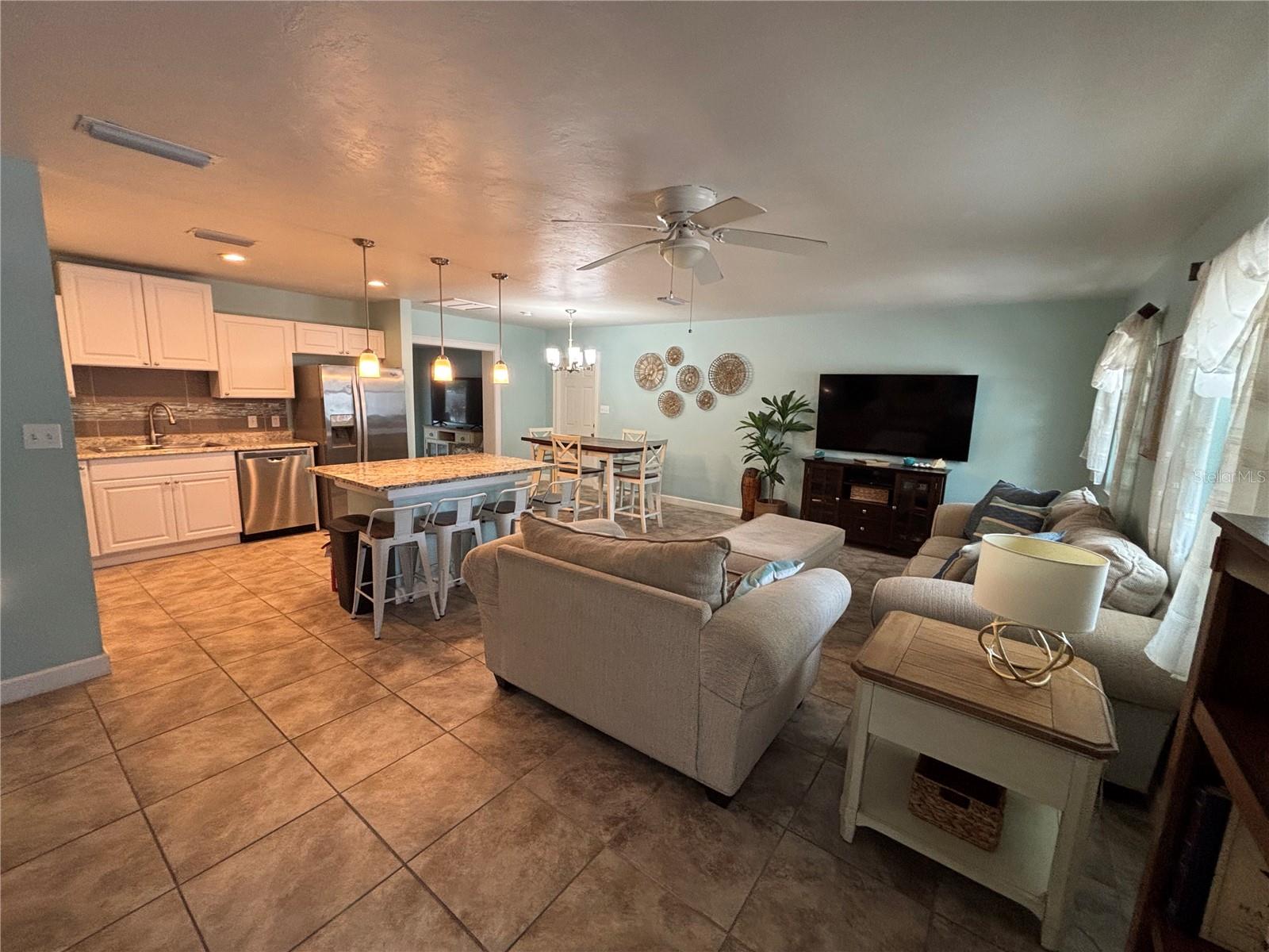 1008 ESTREMADURA DR, BRADENTON, FL, 34209