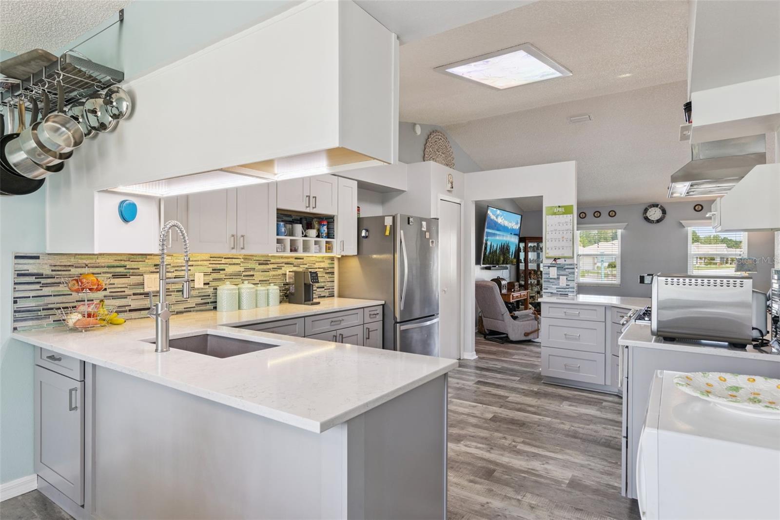 6348 HIGHLAND LAKES BLVD, LEESBURG, FL, 34748