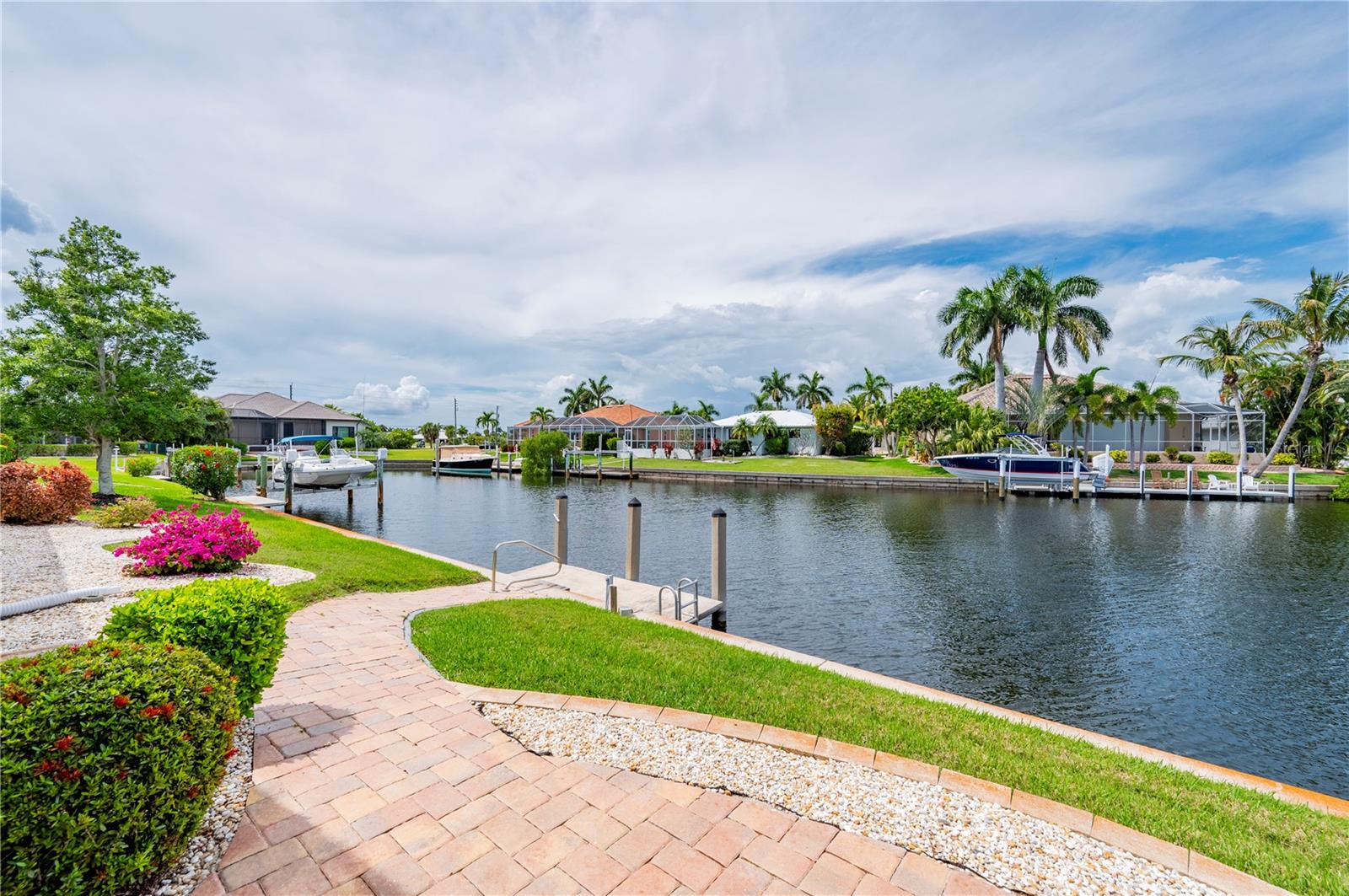 1626 ALBATROSS DR, PUNTA GORDA, FL, 33950