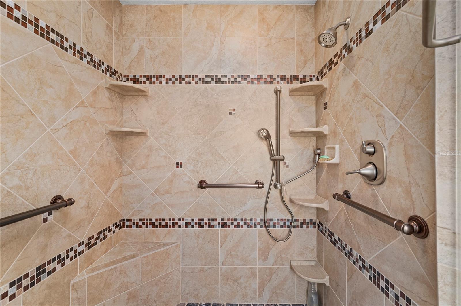 1626 ALBATROSS DR, PUNTA GORDA, FL, 33950