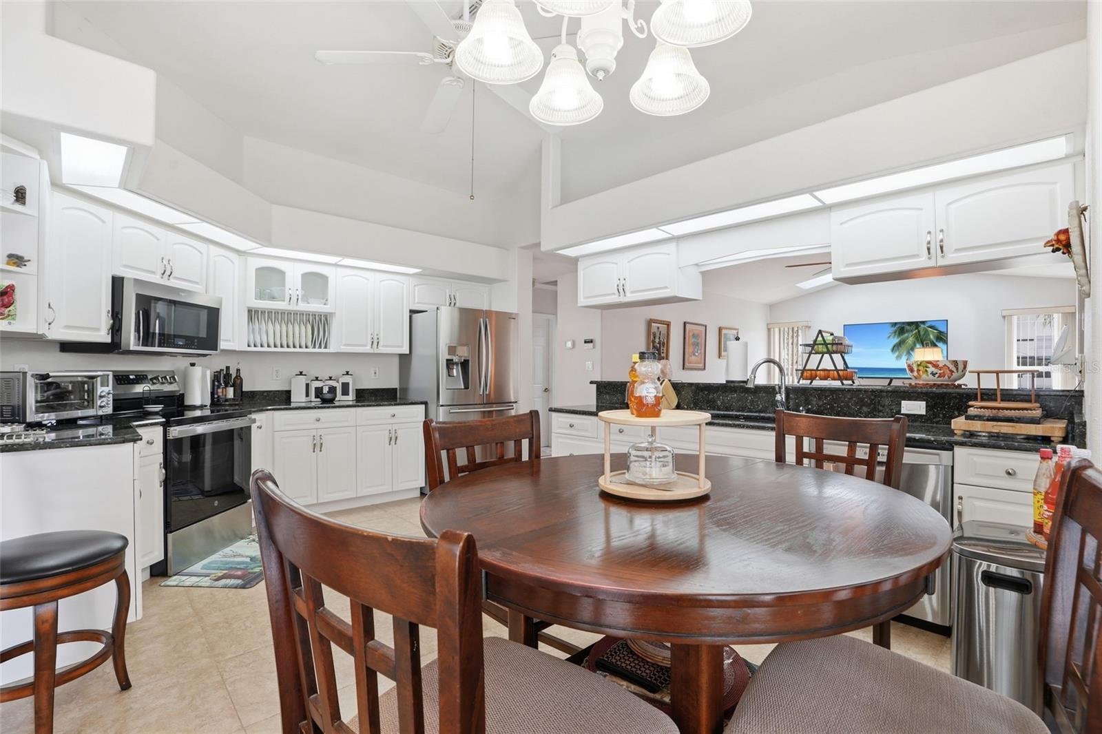 23290 FREEPORT AVE, PORT CHARLOTTE, FL, 33954