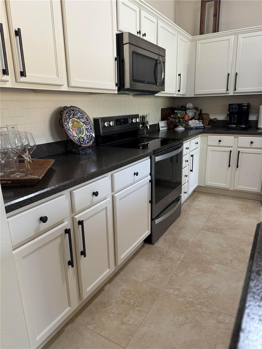 1883 LOADSTAR AVE, THE VILLAGES, FL, 32162