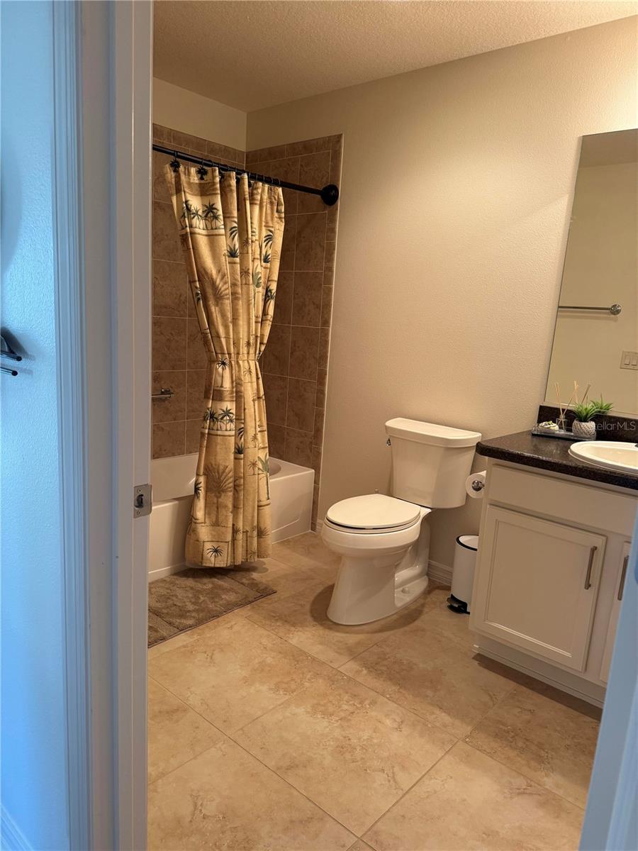 1883 LOADSTAR AVE, THE VILLAGES, FL, 32162