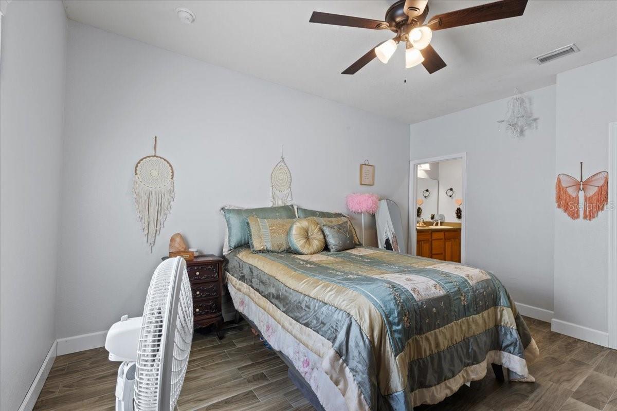 700 SW 105TH ST, TRENTON, FL, 32693