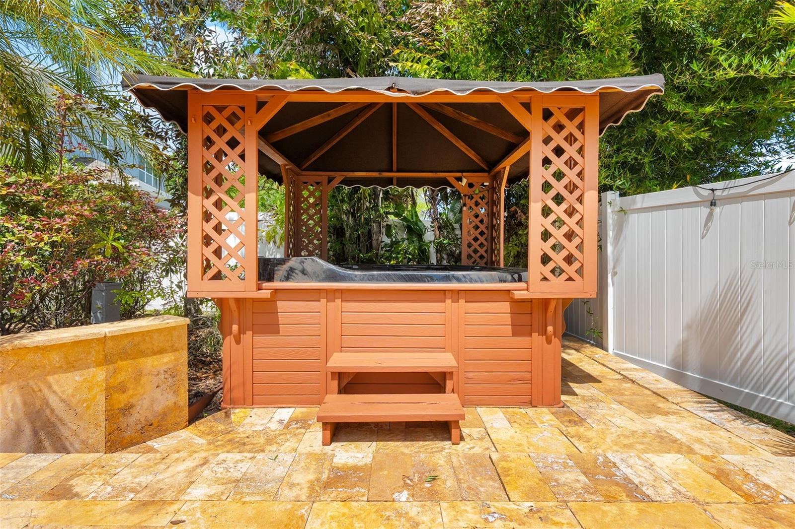 8115 CHAMPIONS FOREST WAY, TAMPA, FL, 33635