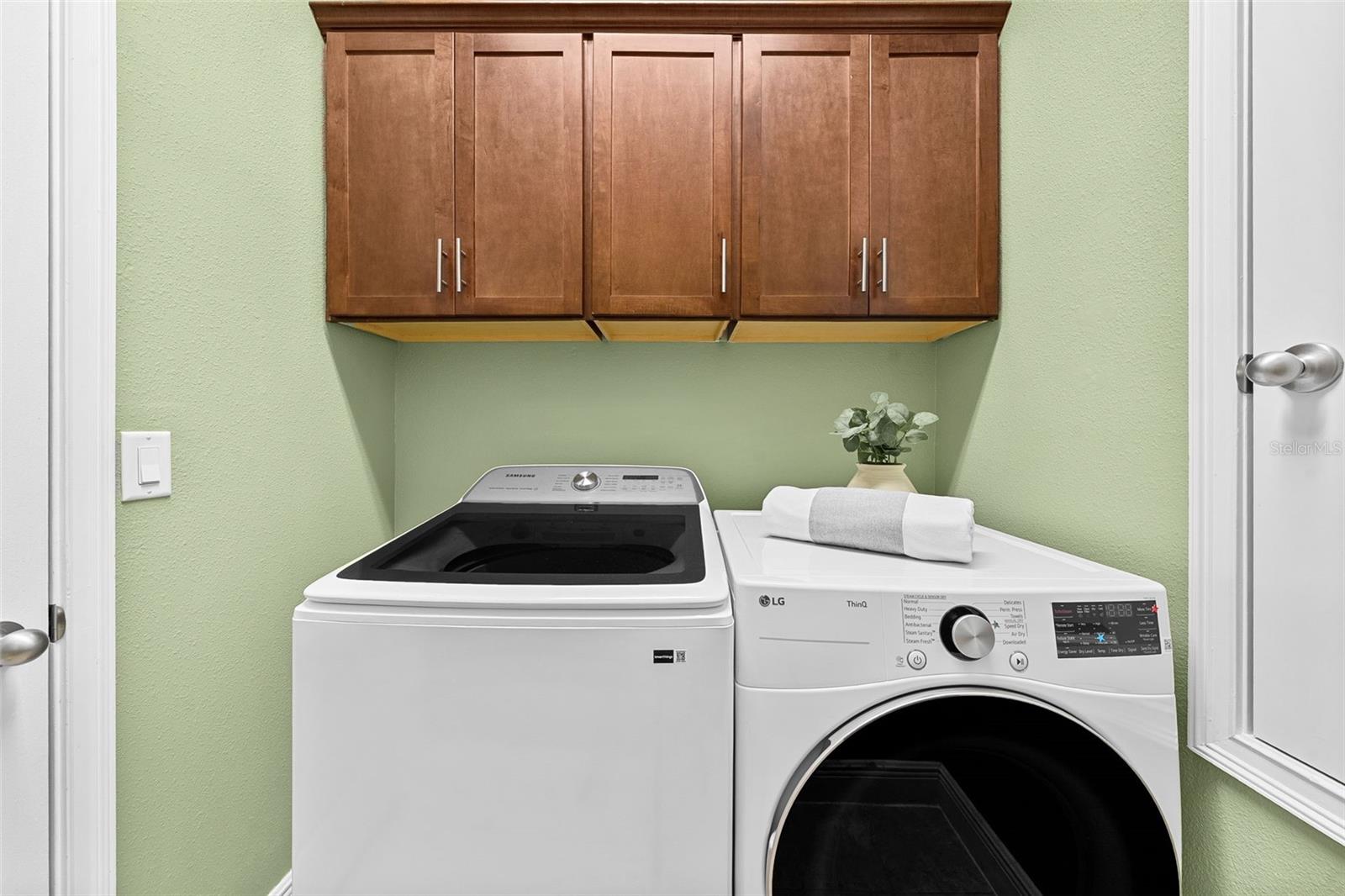 8115 CHAMPIONS FOREST WAY, TAMPA, FL, 33635