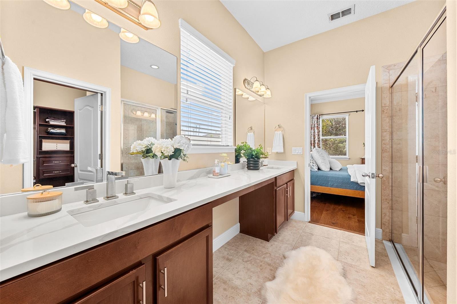 8115 CHAMPIONS FOREST WAY, TAMPA, FL, 33635