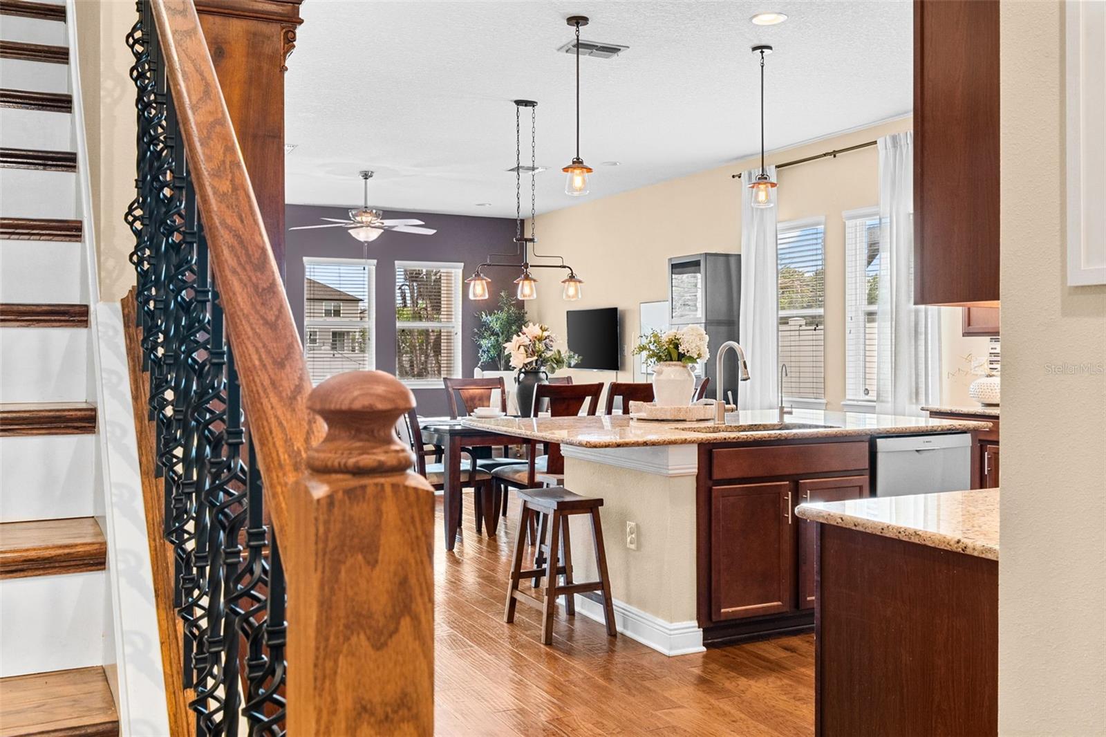 8115 CHAMPIONS FOREST WAY, TAMPA, FL, 33635