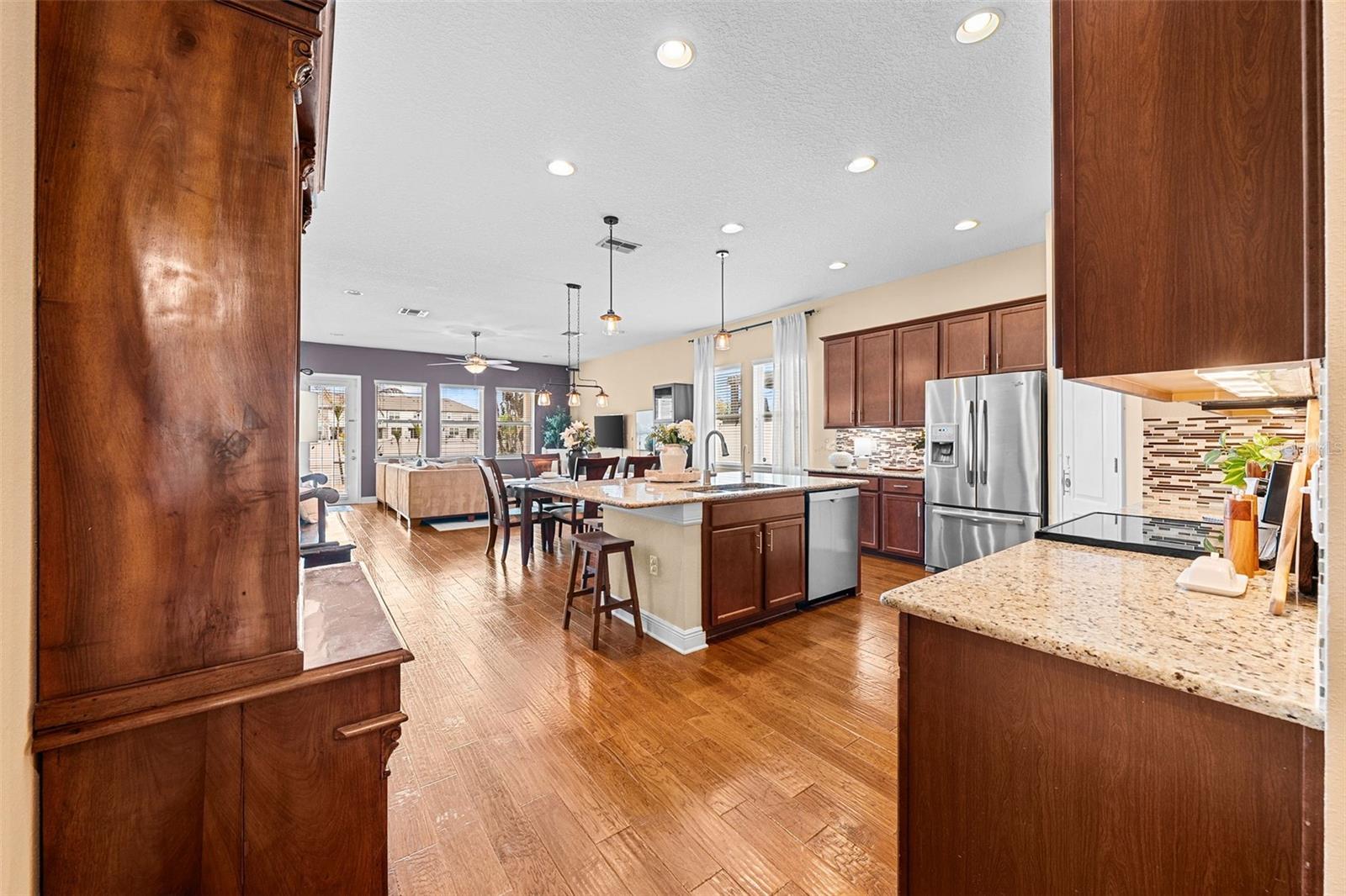 8115 CHAMPIONS FOREST WAY, TAMPA, FL, 33635