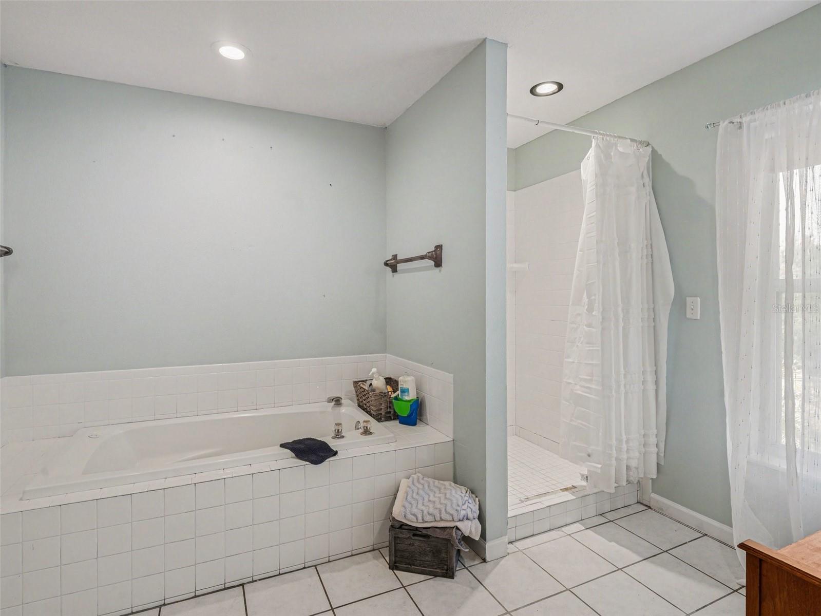 1740 BAYSHORE DR, TERRA CEIA, FL, 34250
