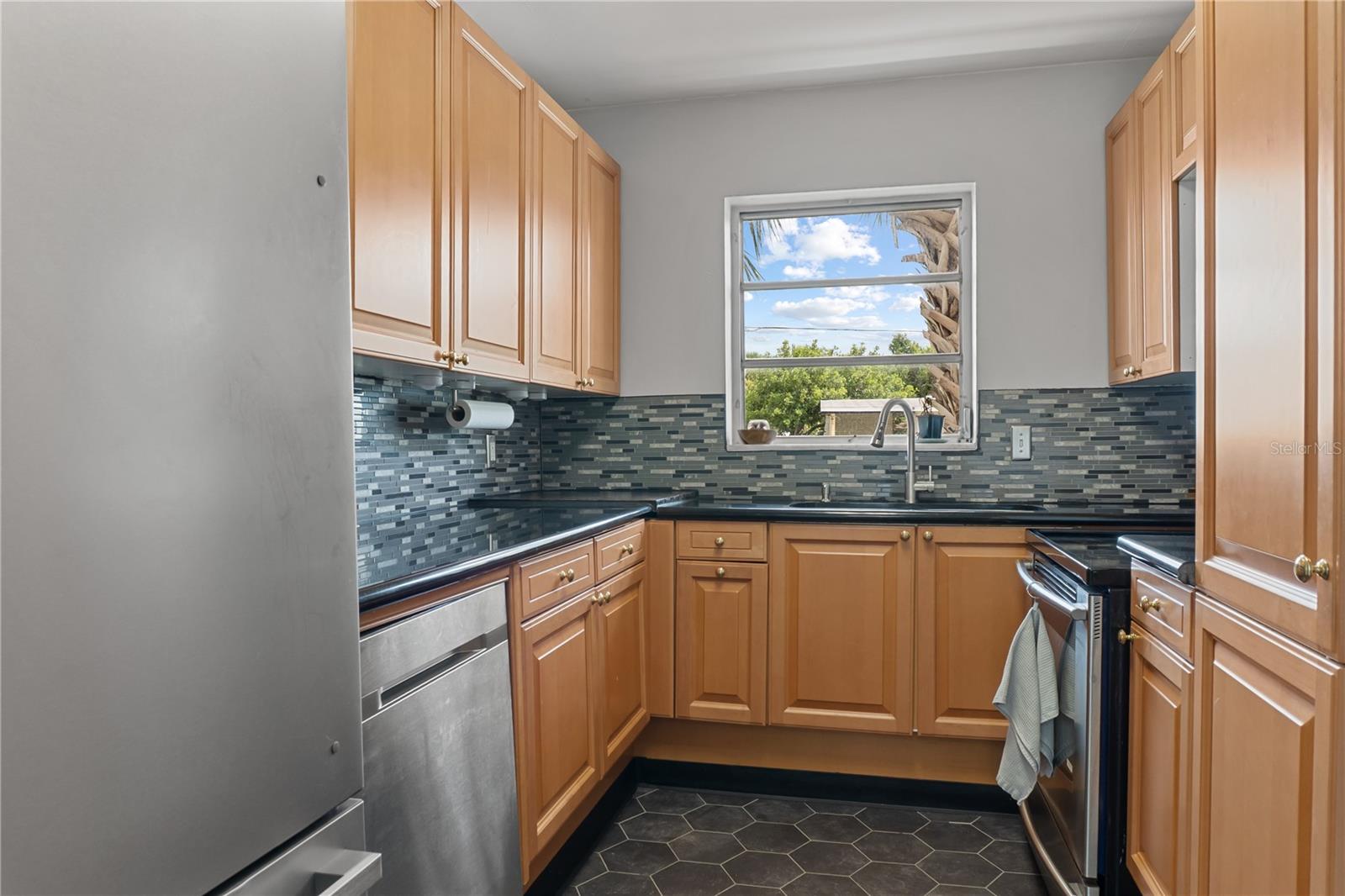 22370 CATHERINE AVE, PORT CHARLOTTE, FL, 33952
