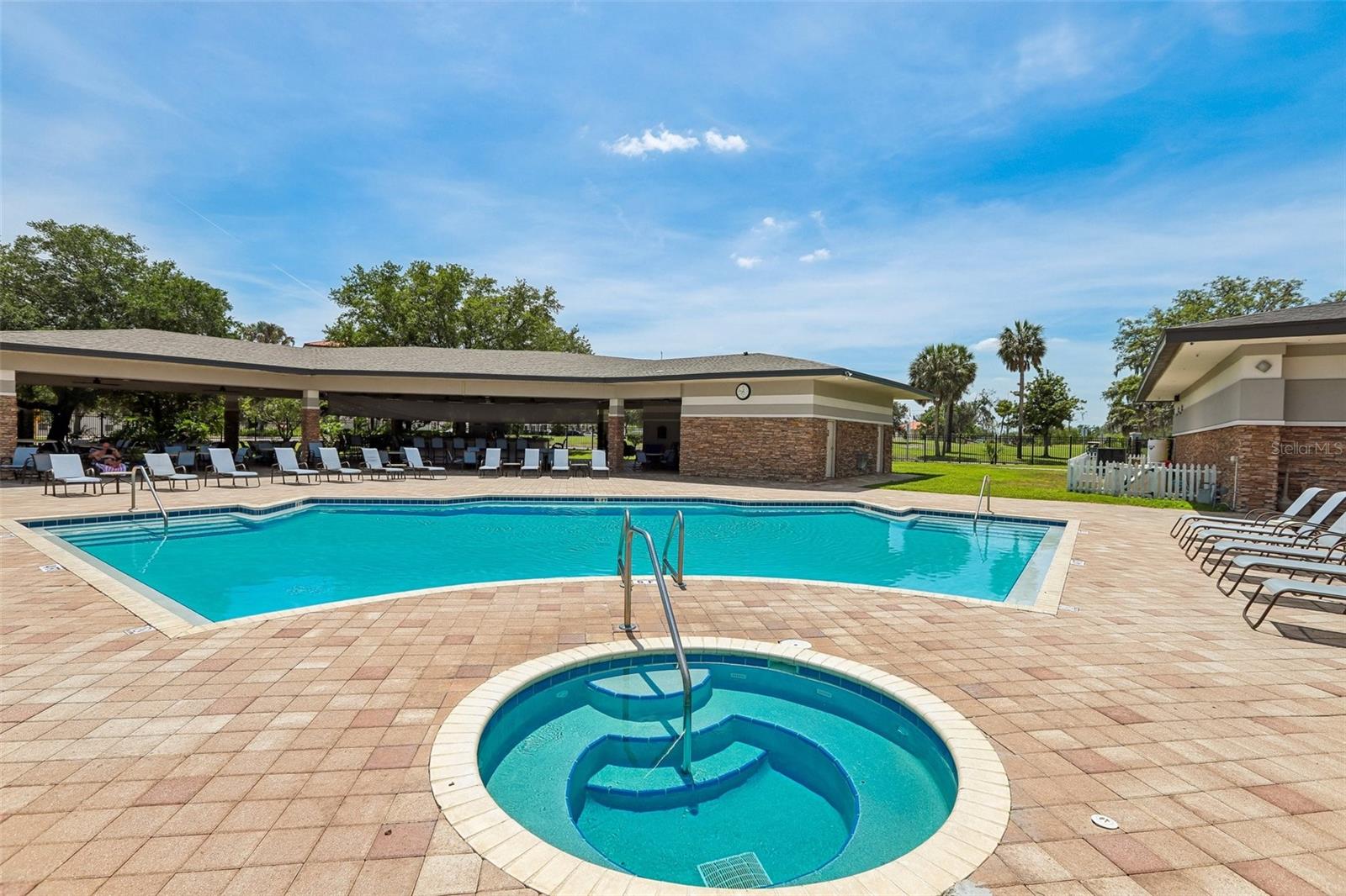 118 N GREENFIELD AVE, TEMPLE TERRACE, FL, 33617