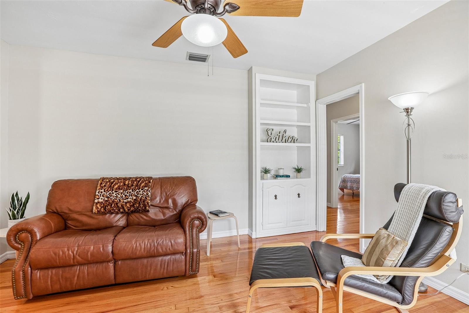 118 N GREENFIELD AVE, TEMPLE TERRACE, FL, 33617