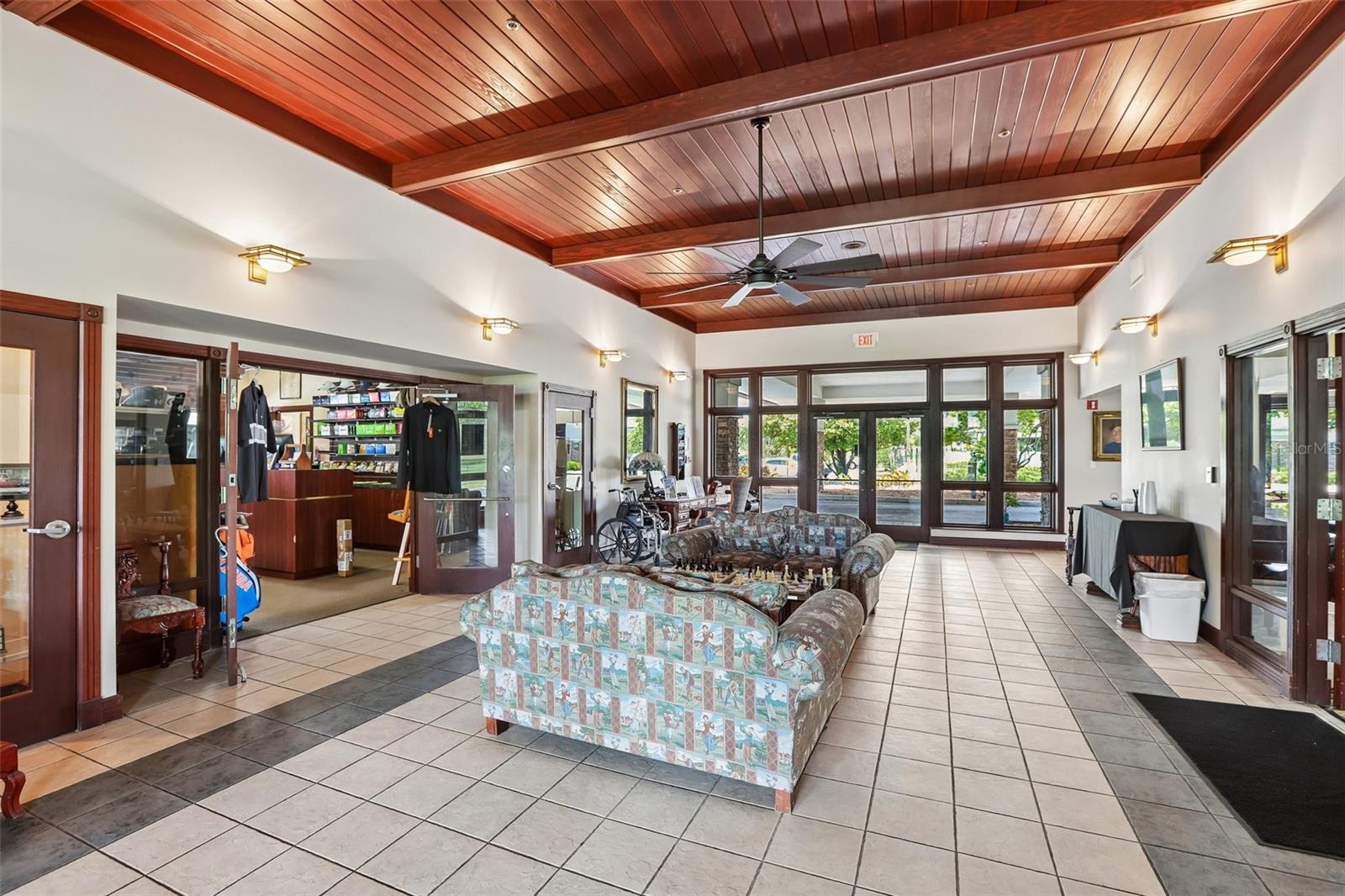 118 N GREENFIELD AVE, TEMPLE TERRACE, FL, 33617