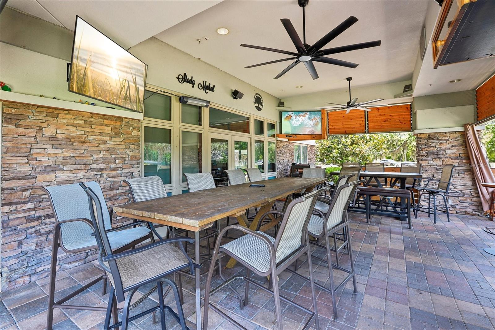 118 N GREENFIELD AVE, TEMPLE TERRACE, FL, 33617
