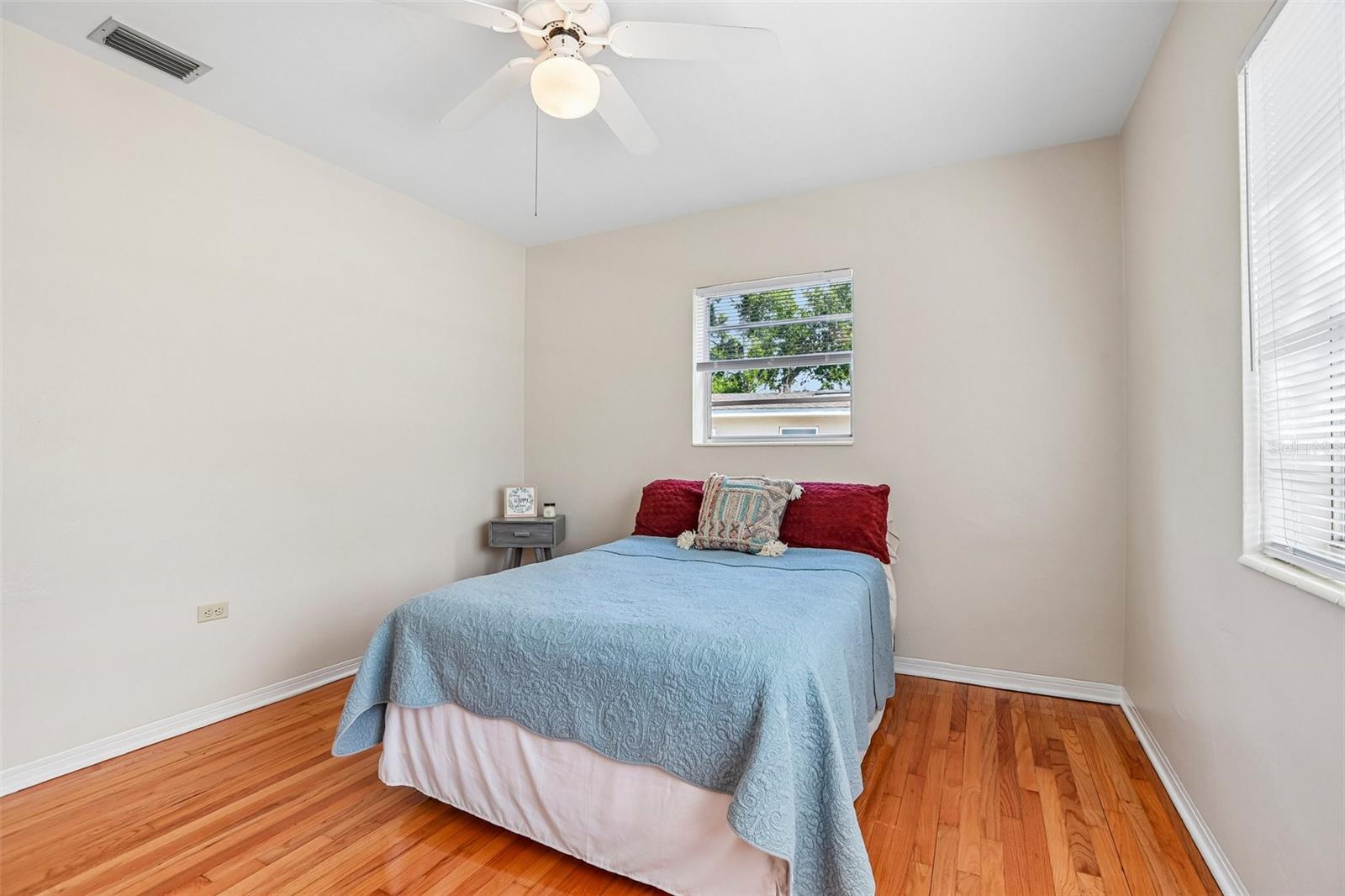 118 N GREENFIELD AVE, TEMPLE TERRACE, FL, 33617