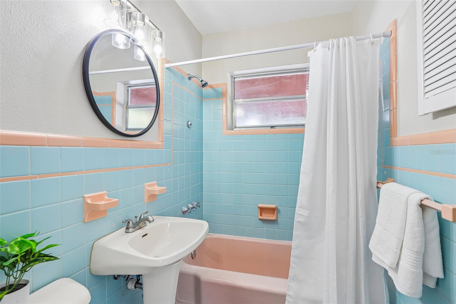 118 N GREENFIELD AVE, TEMPLE TERRACE, FL, 33617