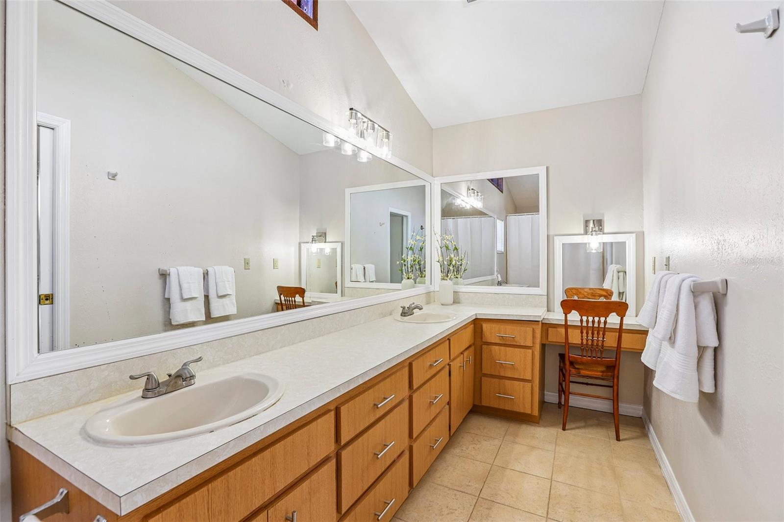 118 N GREENFIELD AVE, TEMPLE TERRACE, FL, 33617