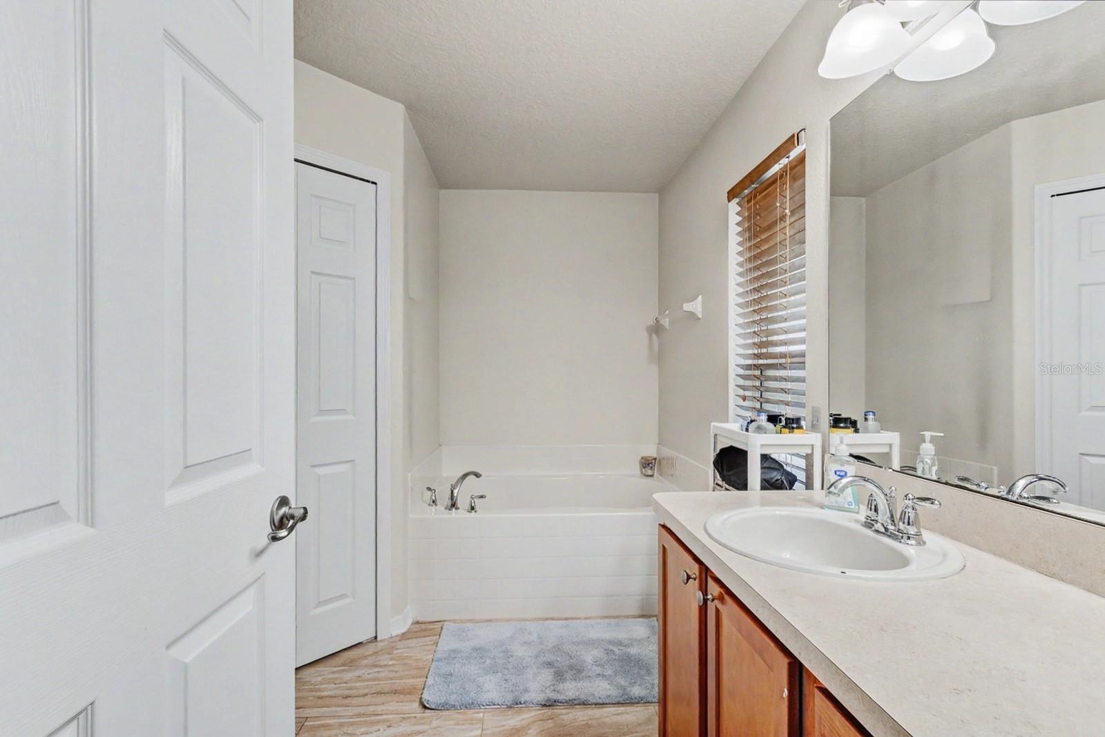 437 DAHOON HOLLY DR, DAYTONA BEACH, FL, 32117
