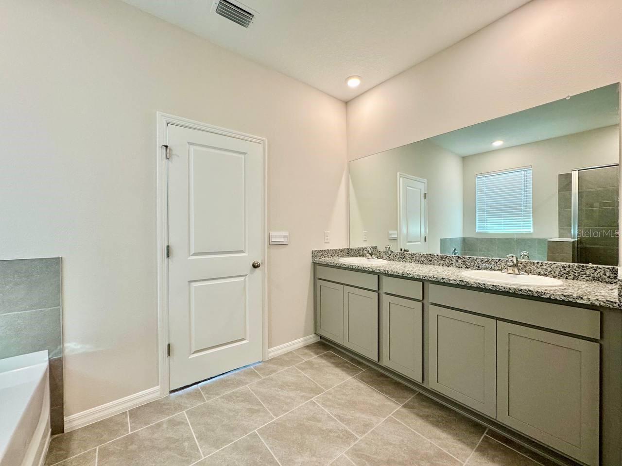 10959 COTTON VALE PL, SAN ANTONIO, FL, 33576