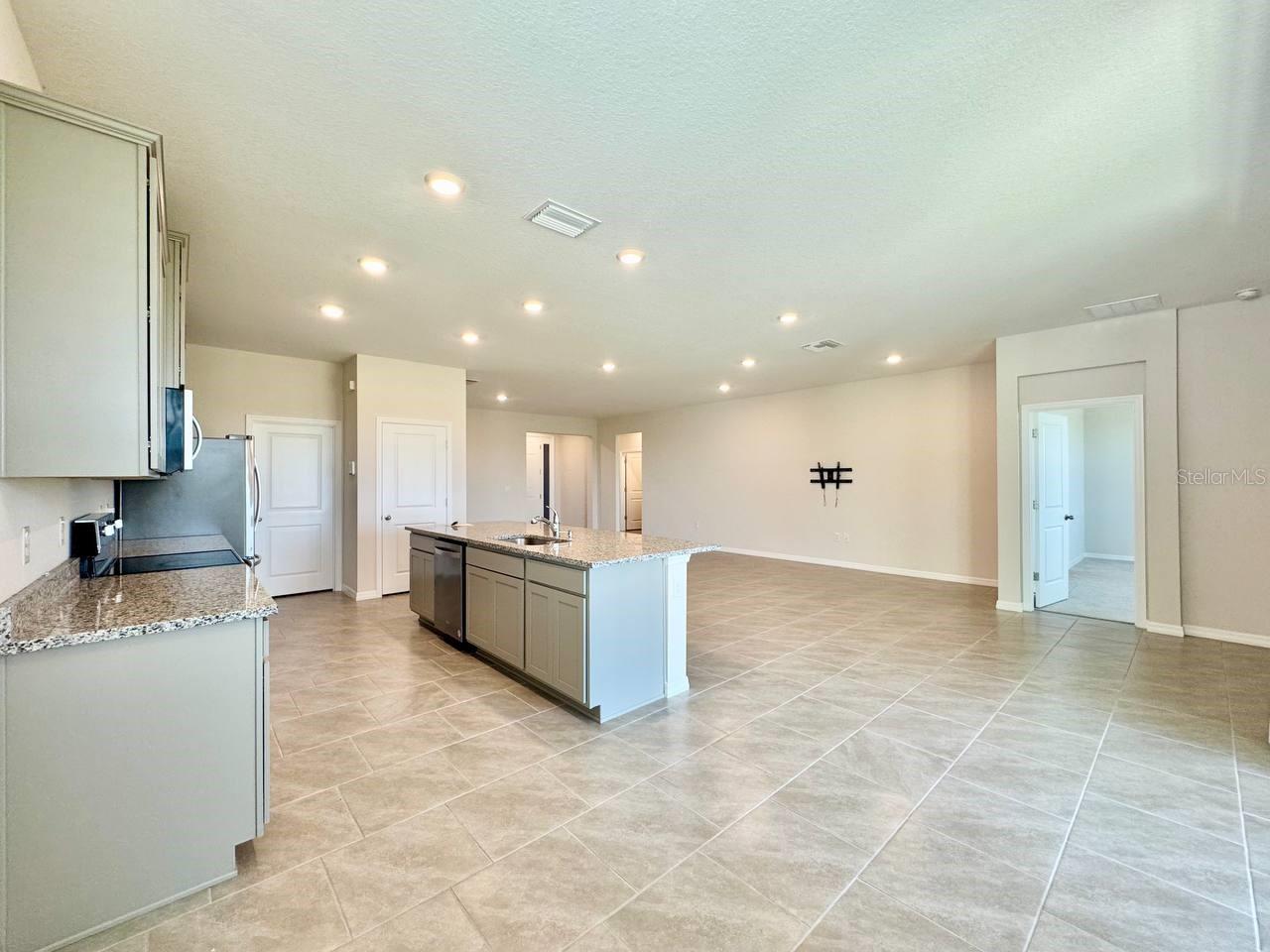 10959 COTTON VALE PL, SAN ANTONIO, FL, 33576