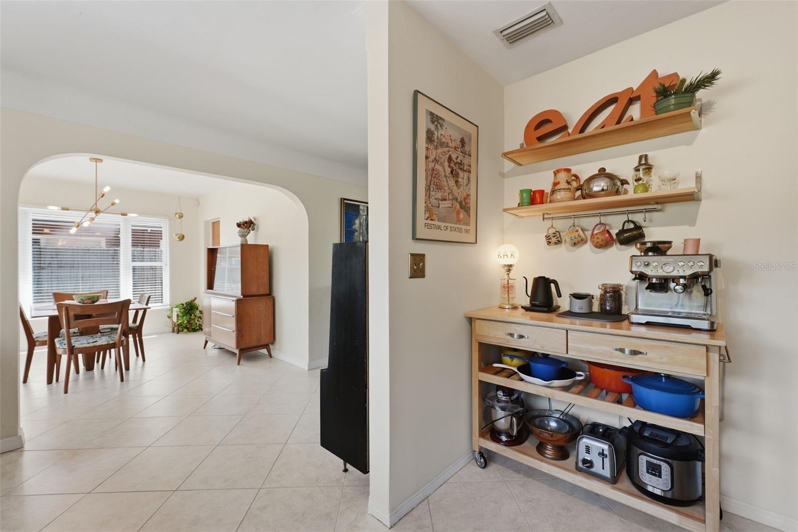 811 BAY VISTA BLVD S, ST PETERSBURG, FL, 33705