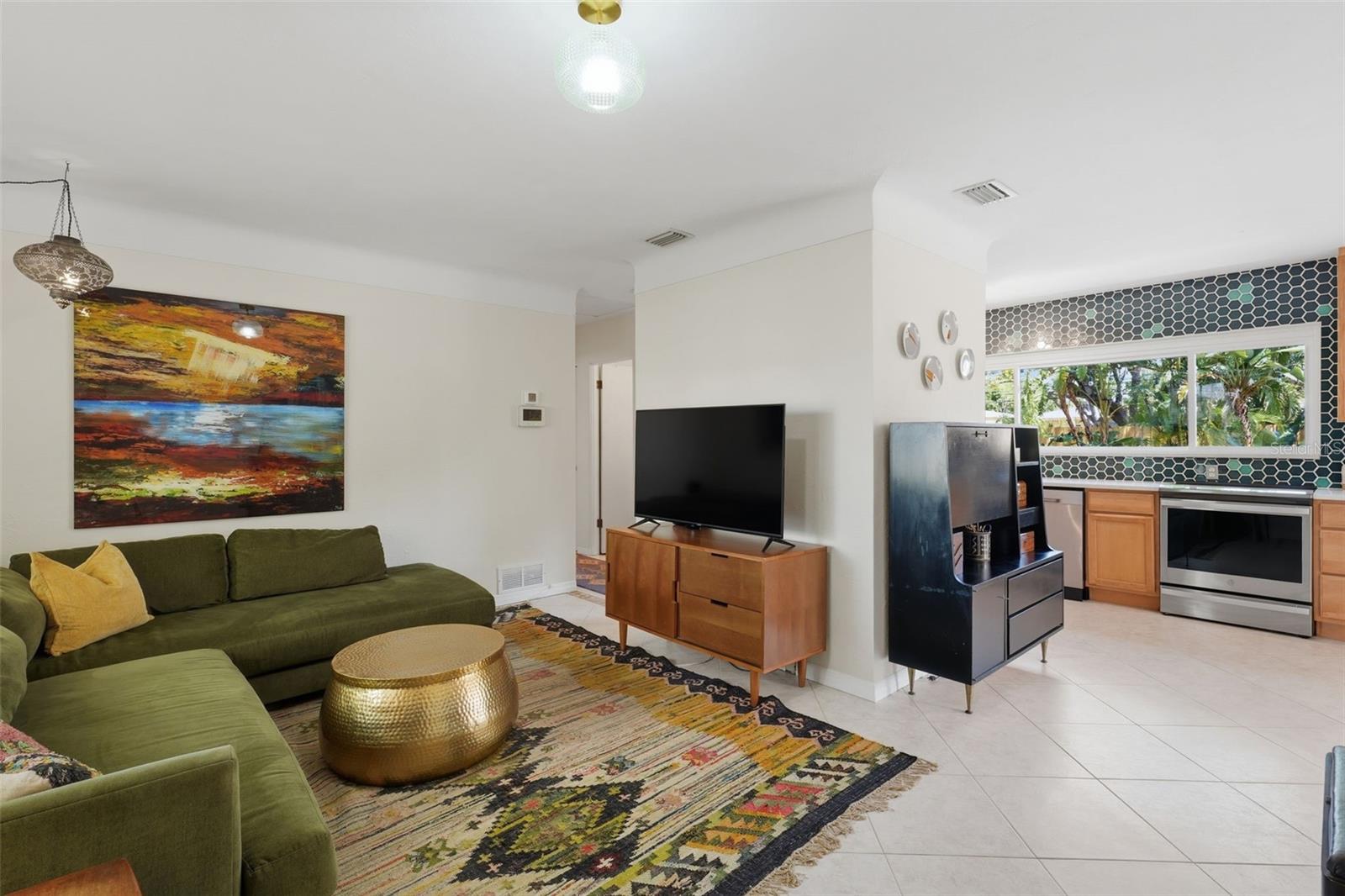 811 BAY VISTA BLVD S, ST PETERSBURG, FL, 33705