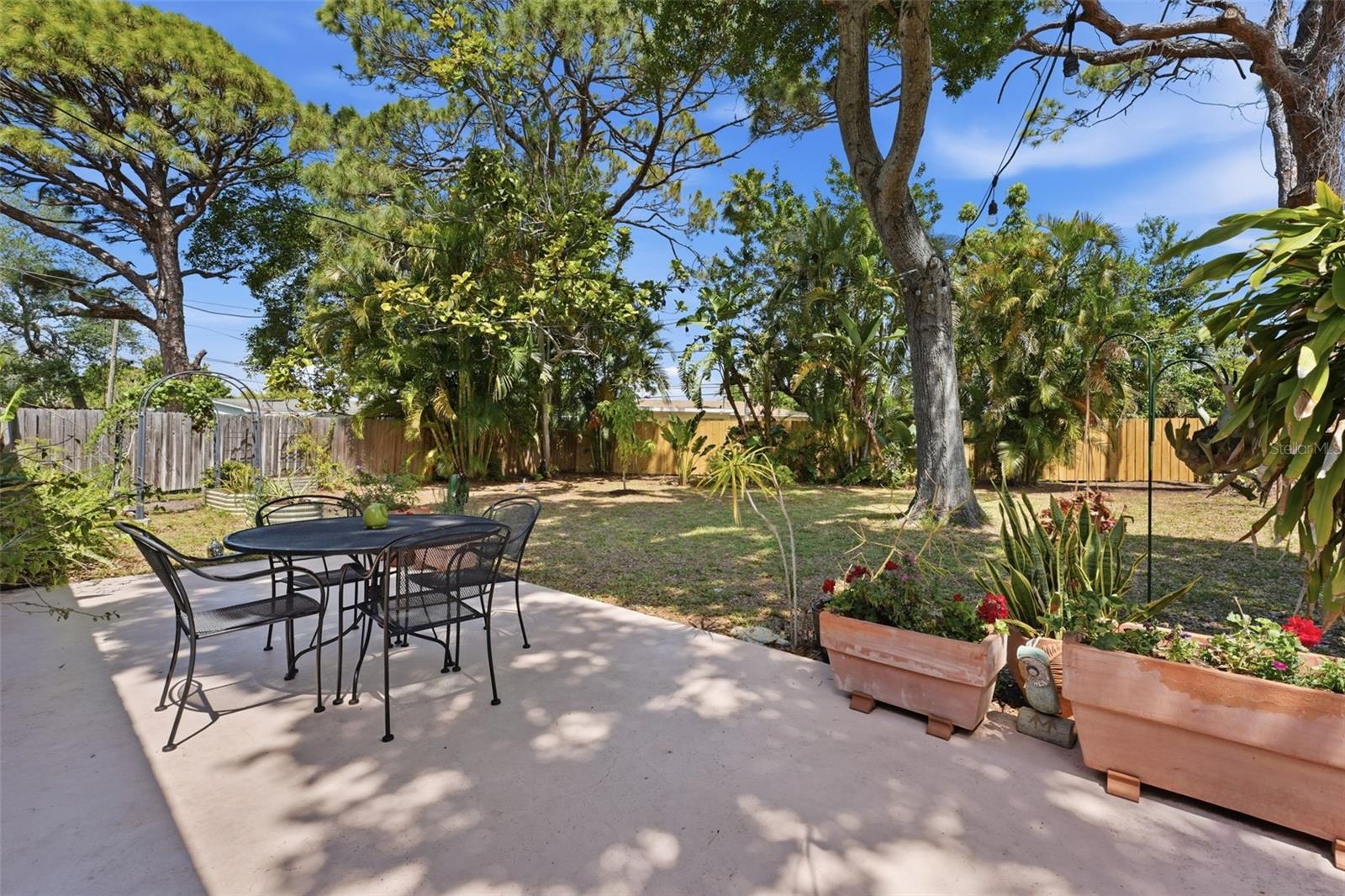 811 BAY VISTA BLVD S, ST PETERSBURG, FL, 33705