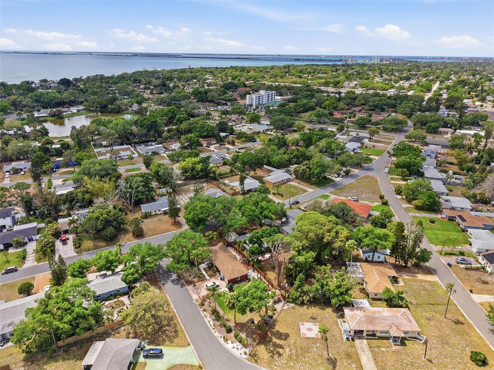 811 BAY VISTA BLVD S, ST PETERSBURG, FL, 33705