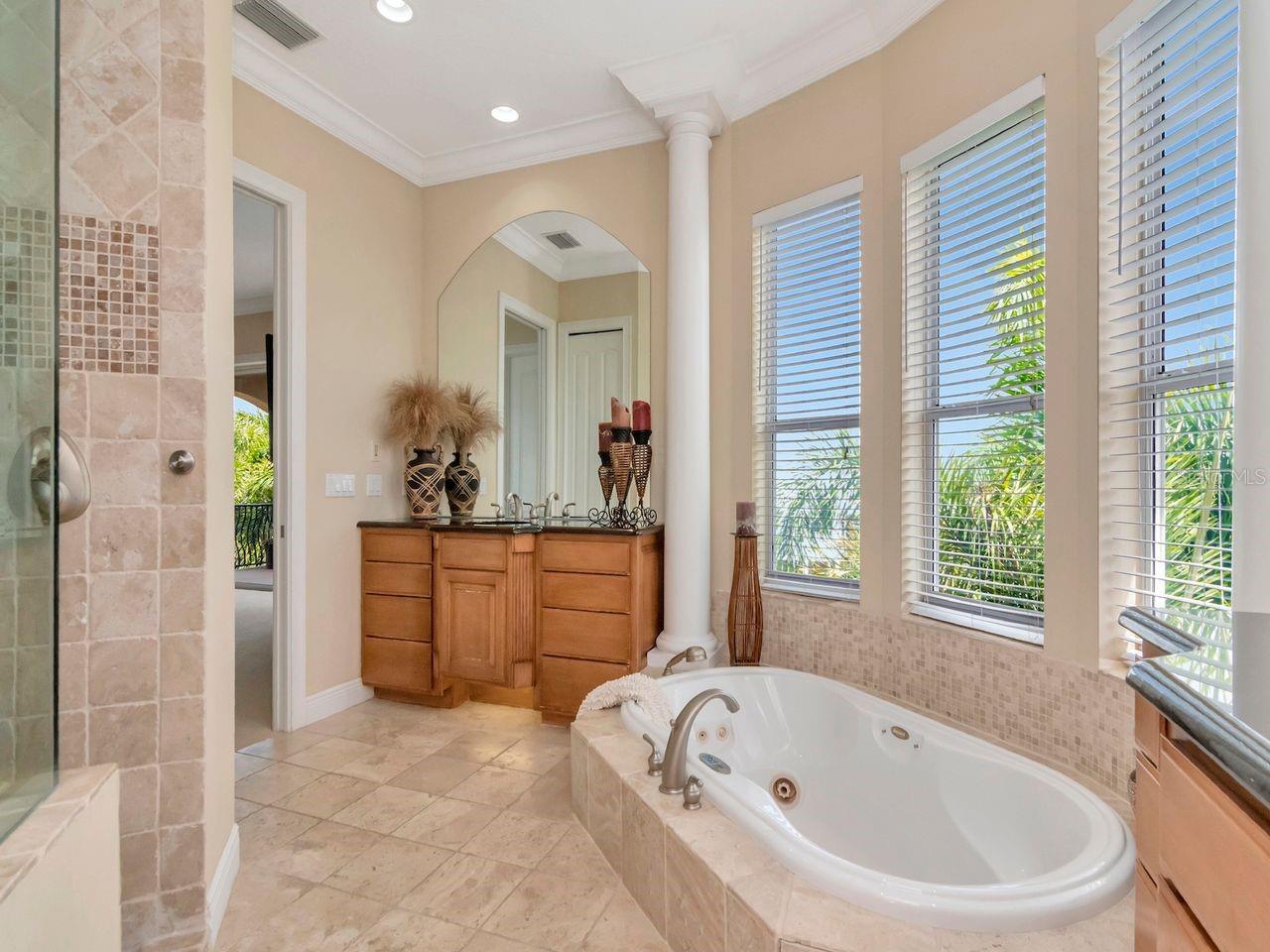 507 DRIFTWOOD DR E, PALM HARBOR, FL, 34683