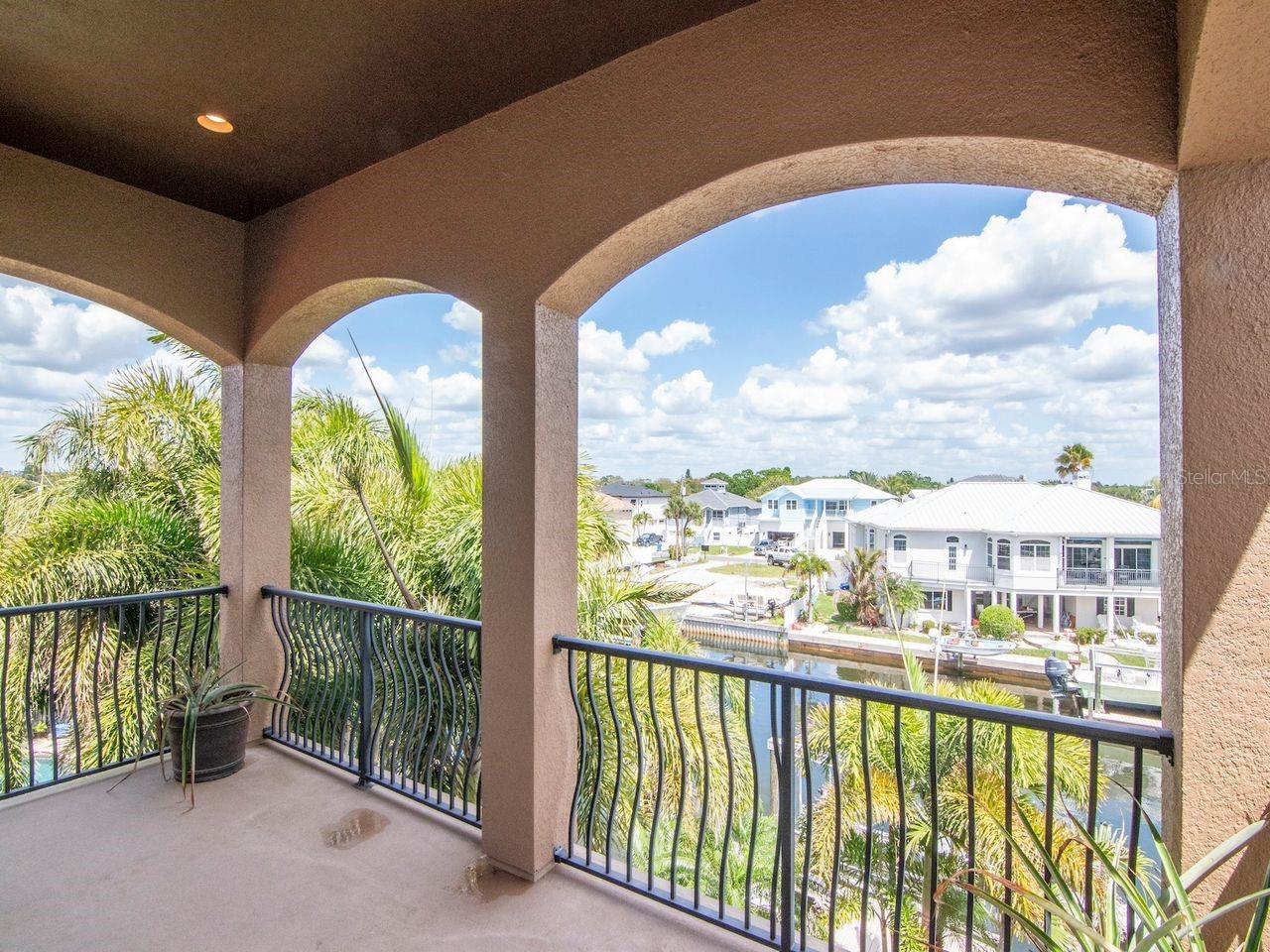 507 DRIFTWOOD DR E, PALM HARBOR, FL, 34683