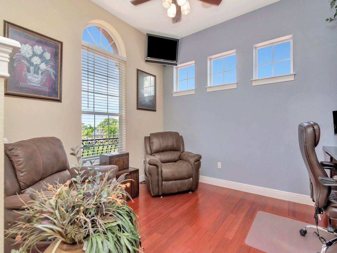507 DRIFTWOOD DR E, PALM HARBOR, FL, 34683