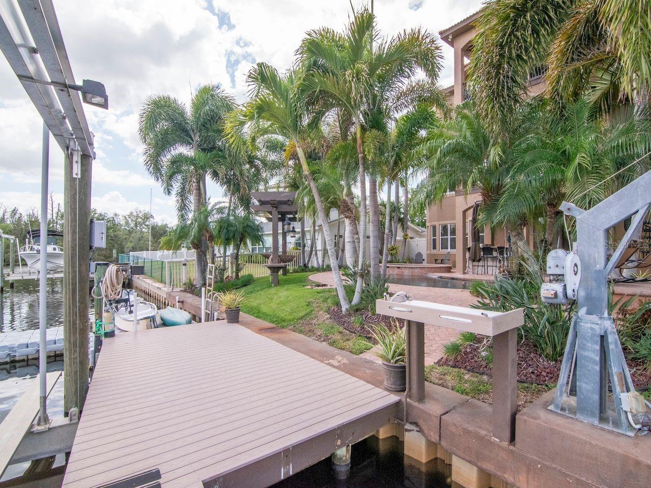 507 DRIFTWOOD DR E, PALM HARBOR, FL, 34683