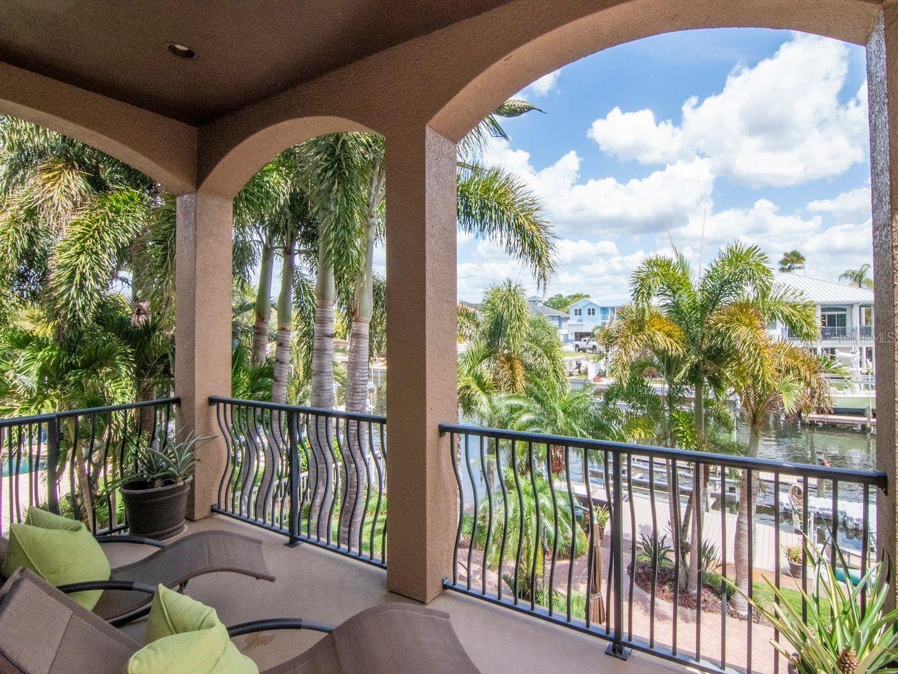 507 DRIFTWOOD DR E, PALM HARBOR, FL, 34683