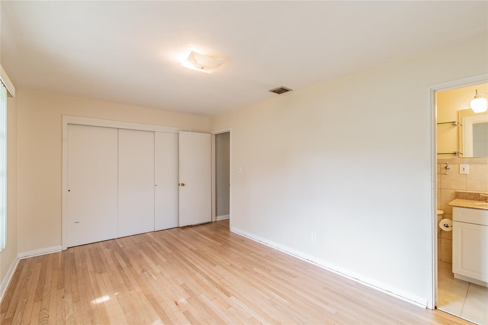 4511 S CAMERON AVE, TAMPA, FL, 33611