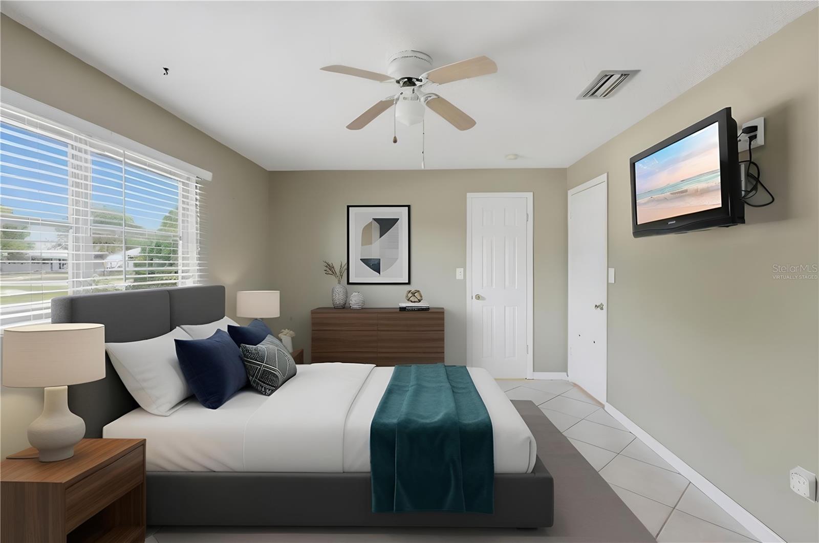2444 HOPE AVE, DELTONA, FL, 32738