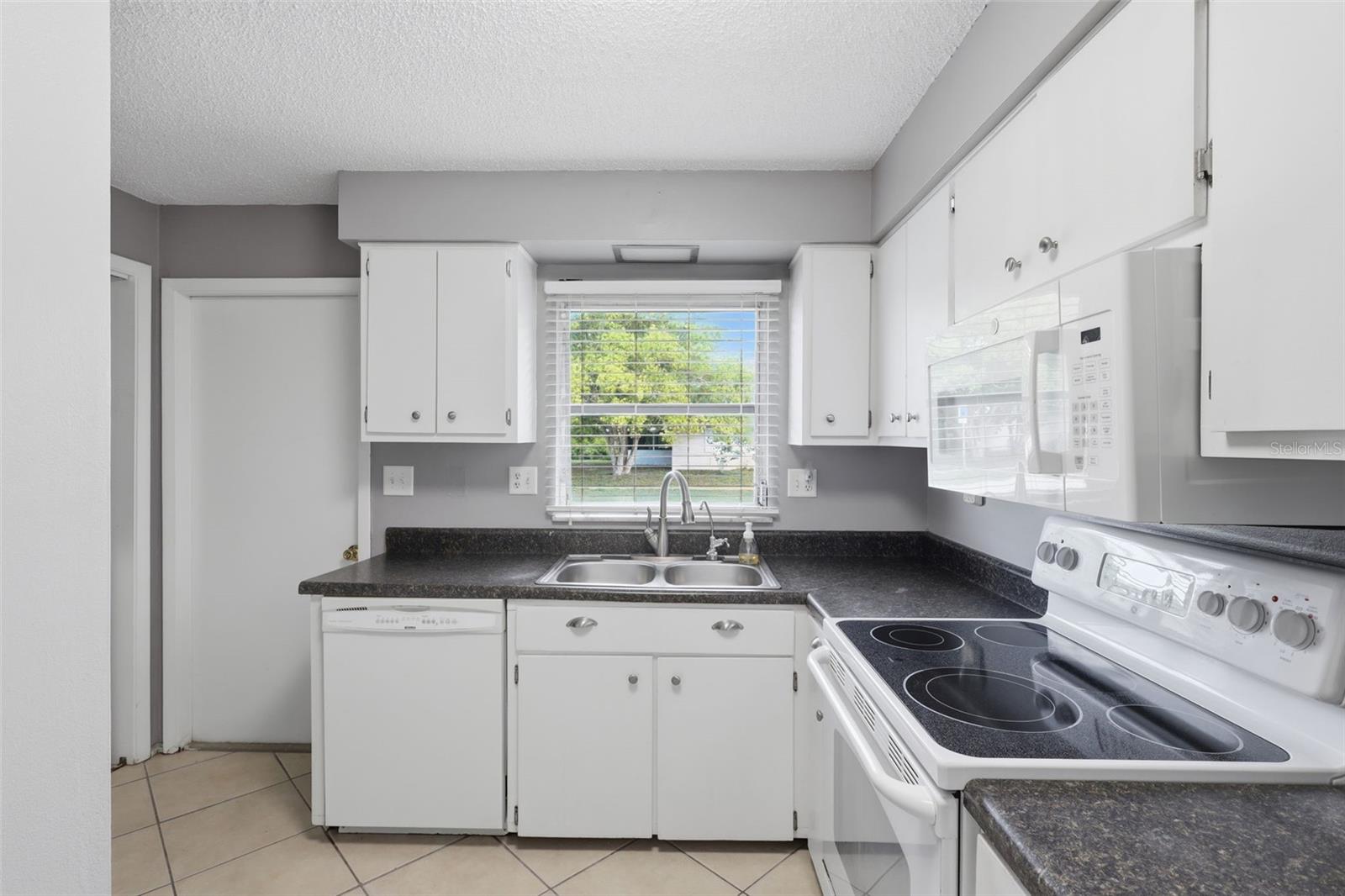 2444 HOPE AVE, DELTONA, FL, 32738