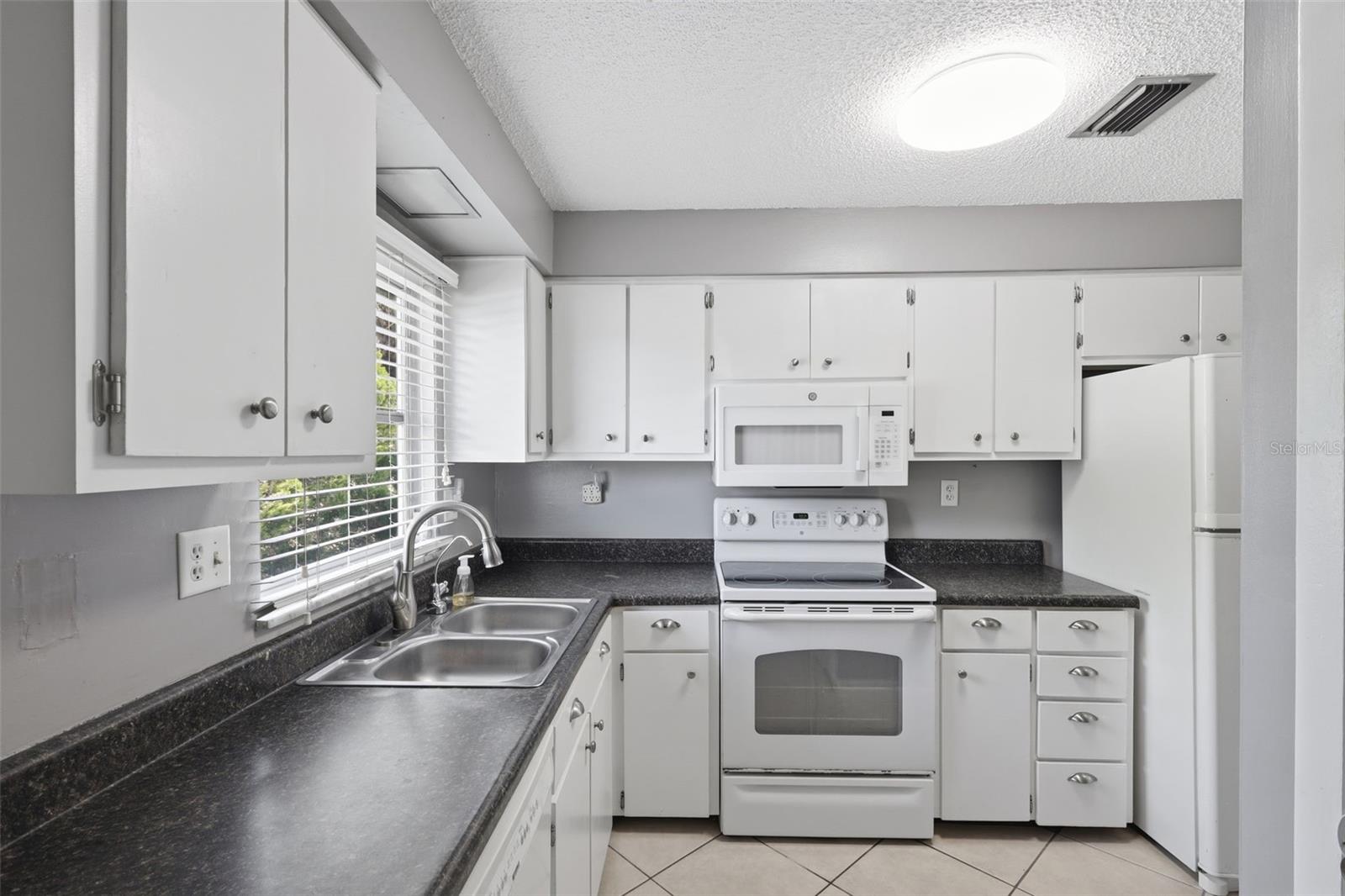 2444 HOPE AVE, DELTONA, FL, 32738