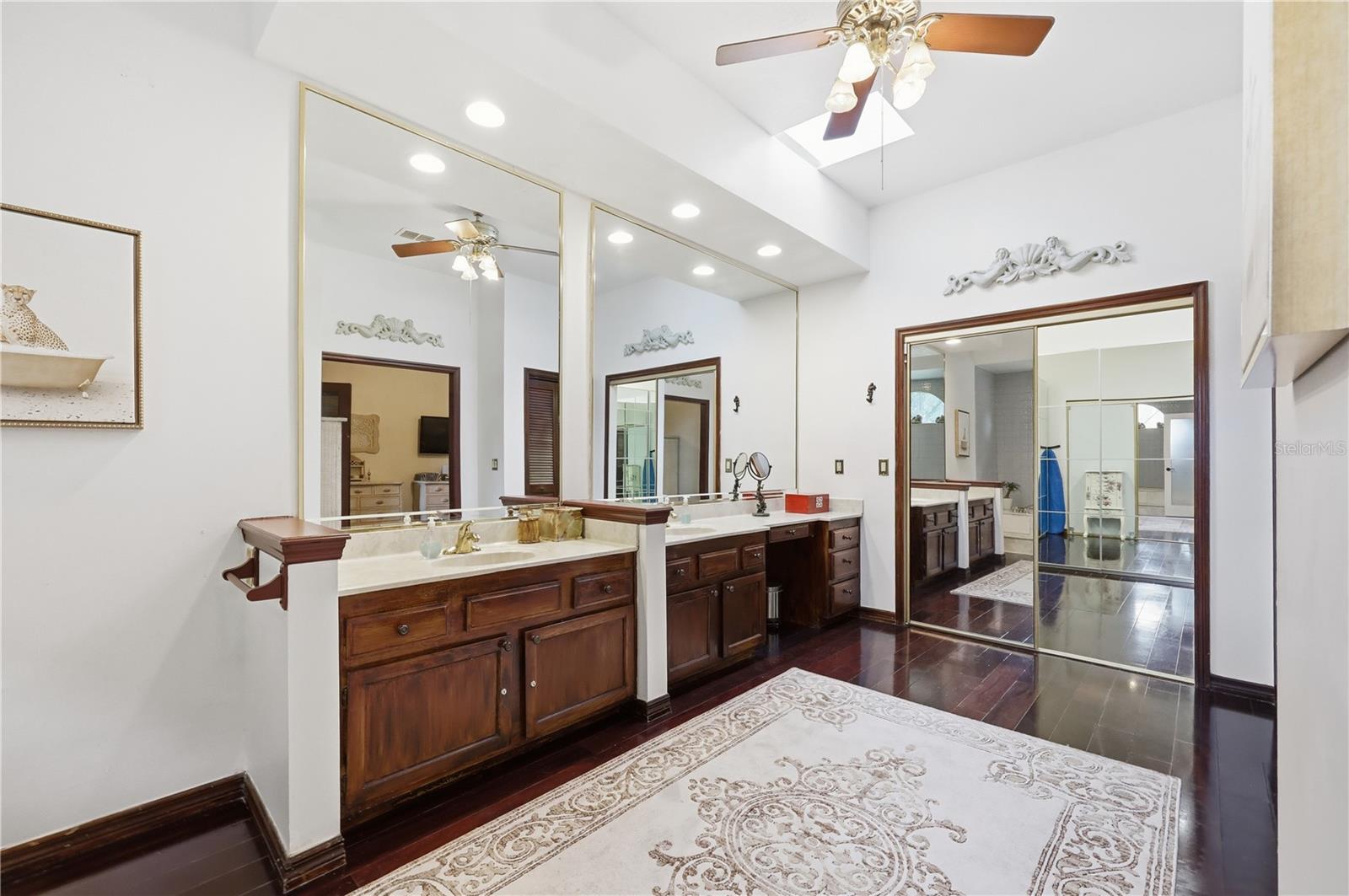 9211 HIDDEN BAY LN, ORLANDO, FL, 32819